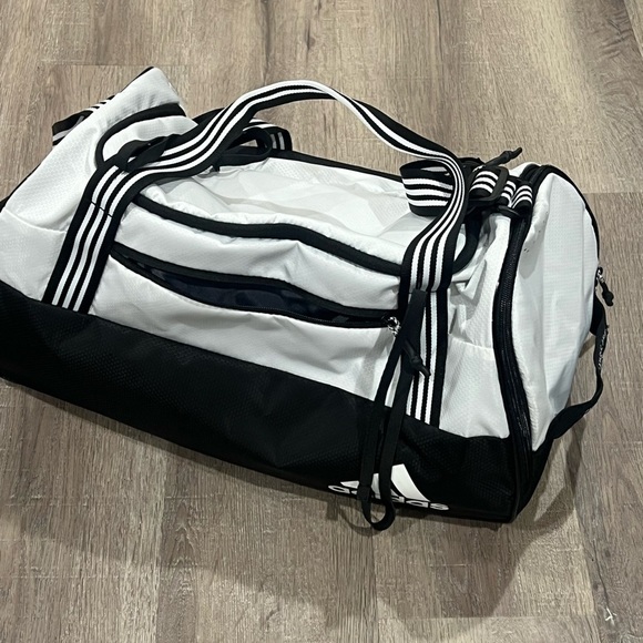Adidas Three Stripe Life Classic Duffle Travel Bag Soccer Golf Shoe Compartment - Picture 1 of 8